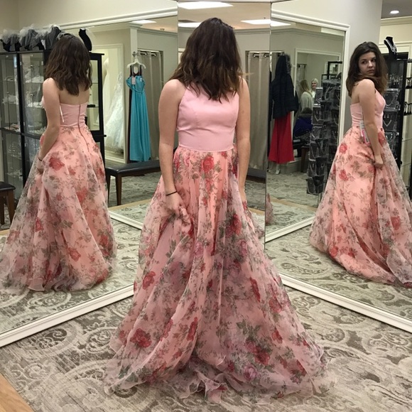 Sherri hill prom dress - Picture 2 of 4